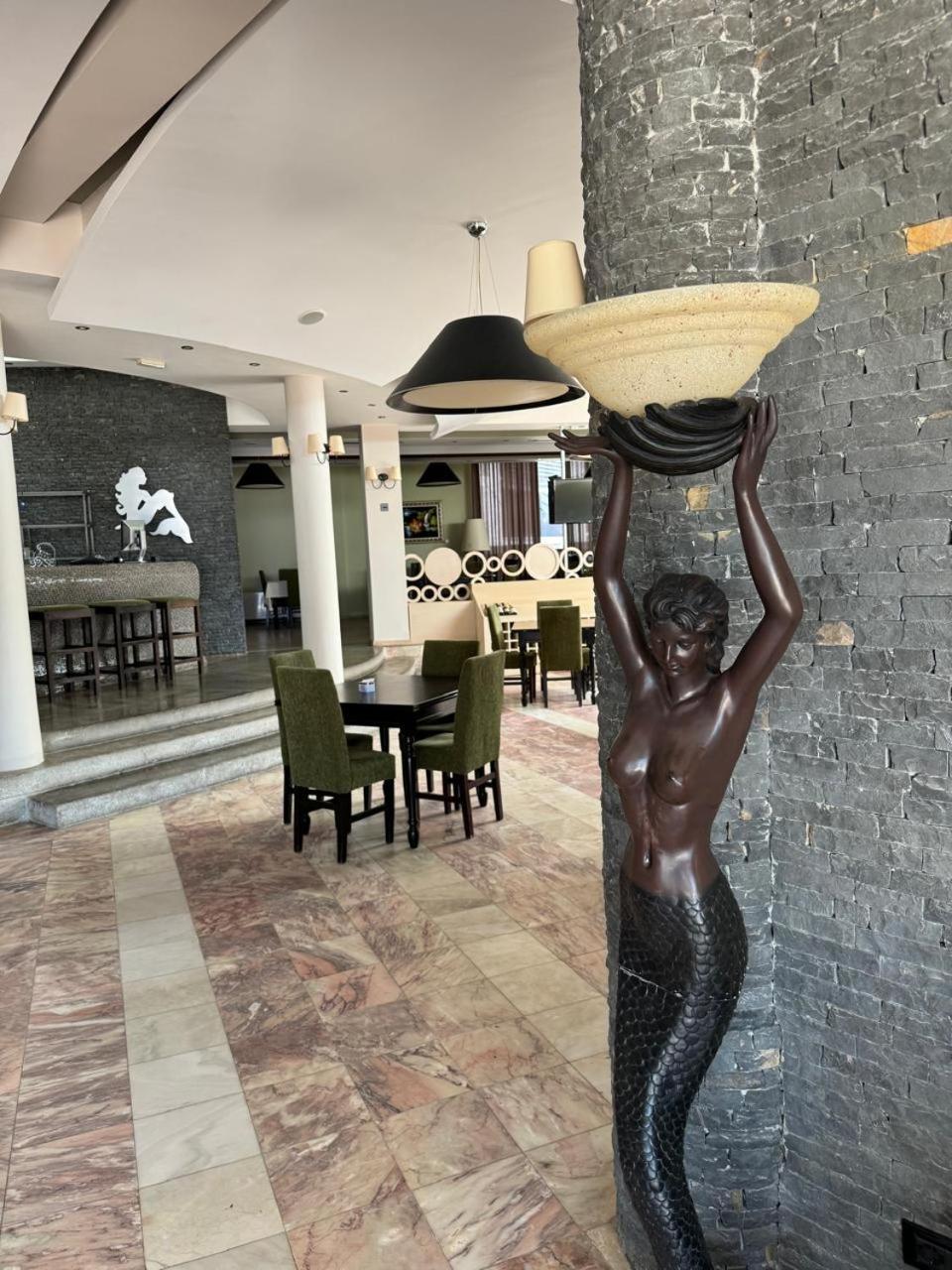 Sirena Hotel Tushemisht Exterior foto